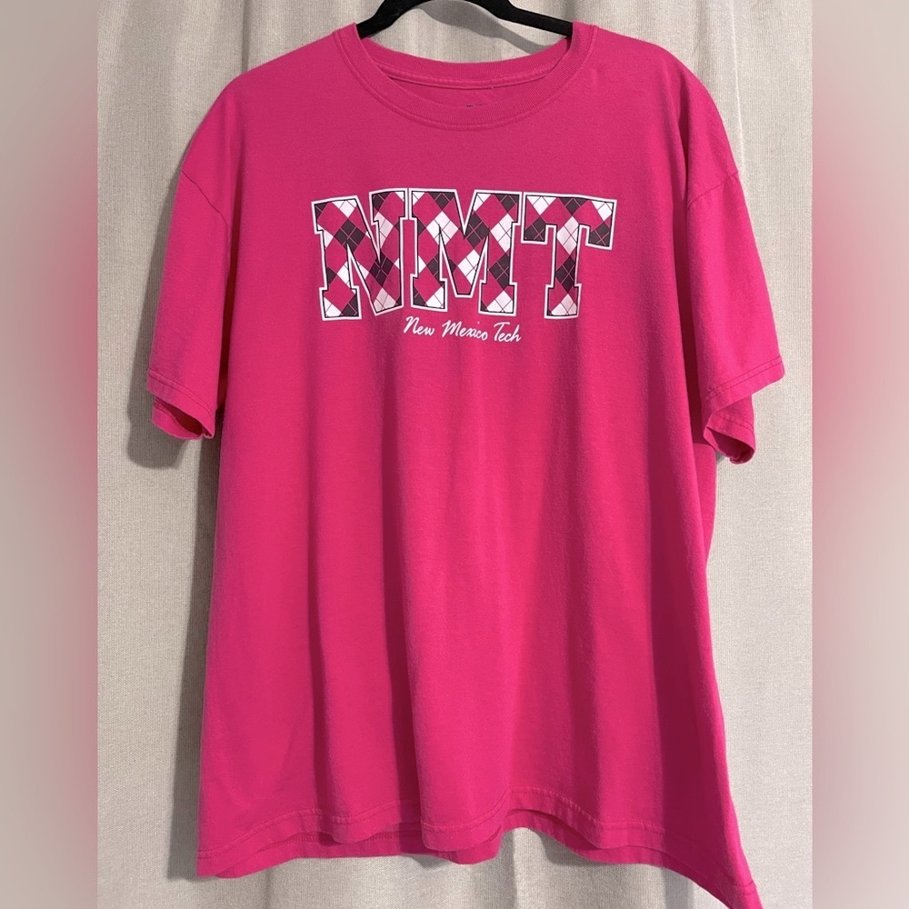 SOLD———-NEW MEXICO TECH College T-Shirt